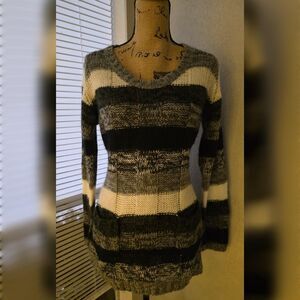 Bobbie Brooks Large L Tunic Sweater | Black White Gray Striped Knit Y2K